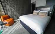 Bedroom 5 DoubleTree by Hilton Hotel Amsterdam - NDSM Wharf
