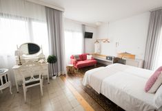 Others 5 Tusity Bed & Chic