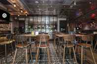Quầy bar, cafe và phòng lounge Sandman Signature Kamloops Hotel