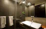 In-room Bathroom 3 ASTORIA HOTELS MADURAI