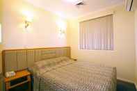 Bedroom Maclin Lodge Motel