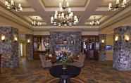 Lobby 3 1000 Islands Harbor Hotel