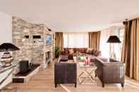 พื้นที่สาธารณะ Alex Lodge Zermatt – Private Luxury Apartments