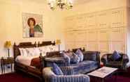 Kamar Tidur 7 The Ickworth Hotel