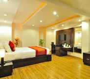 Bedroom 7 Hotel Elegance New Delhi Railway