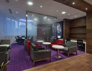 Lobby 2 Hampton by Hilton Istanbul Kayasehir