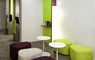 Lobi 4 ibis Styles Lleida Torrefarrera