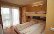 Bedroom 6 Vulkan Hotel