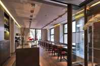 Bar, Cafe and Lounge Posta Design Hotel