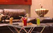 Bar, Kafe, dan Lounge 7 Barakat Burhan Hotel