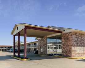 Bangunan 4 Econo Lodge Russellville I-40