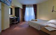 Kamar Tidur 5 Hotel Terme Leonardo
