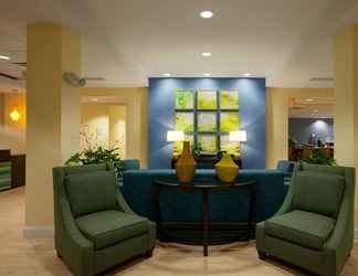 Lobby 2 Days Inn & Suites by Wyndham Altoona