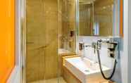 Toilet Kamar 7 ibis Styles Hildesheim