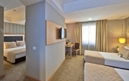 Kamar Tidur 4 Grand S Hotel