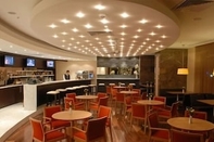 Bar, Kafe, dan Lounge Grand S Hotel