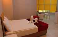 Kamar Tidur 2 Expoist Hotel