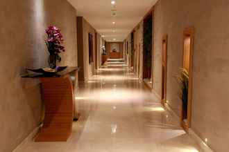 Lobi 4 Miracle Istanbul Asia Airport Hotel & Spa