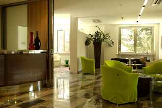 Lobi 4 Hotel Meridiana