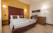 Kamar Tidur 4 Hotel Meridiana