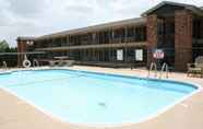 Swimming Pool 2 Green Gables Inn