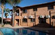 Swimming Pool 3 Milkwood Mansion