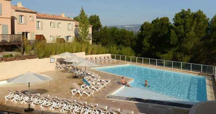 Swimming Pool Pierre & Vacances Residence Les Coteaux de Pont-Royal