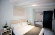 Bedroom 5 Oliveira Rooms