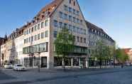 Luar Bangunan 2 Sorat Hotel Saxx Nürnberg