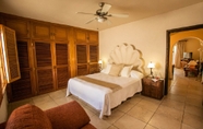 Kamar Tidur 7 Club el Moro Hotel Suites