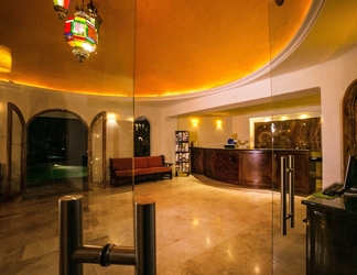 Lobi 2 Club el Moro Hotel Suites