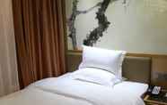 Bedroom 2 XingHe Business Hotel - Railway Station & Yuexiu Park Branch