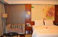 Bedroom 5 Grand Skylight International Hotel Gongqingcheng