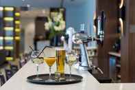 Bar, Cafe and Lounge Hilton Garden Inn Manchester Emirates Old Trafford