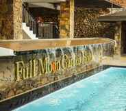 Swimming Pool 5 Full Moon Garden Hotel
