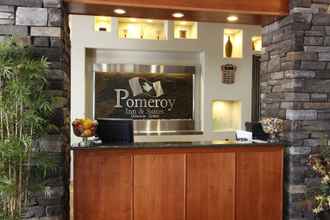 Lobby 4 Pomeroy Inn & Suites Hotel Dawson Creek