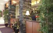 Lobby 3 Pomeroy Inn & Suites Hotel Dawson Creek