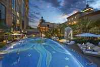 Swimming Pool Mandarin Oriental Taipei