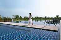 Swimming Pool PARKROYAL Nay Pyi Taw