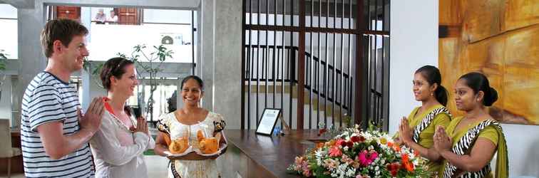 Lobby Goldi Sands Hotel