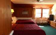 Kamar Tidur 3 Stonybrook Motel & Lodge