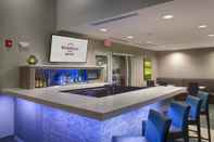 Bar, Cafe and Lounge Residence Inn Pullman