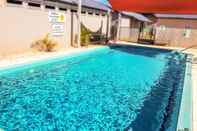 Swimming Pool Spinifex Hotel