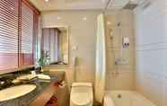 In-room Bathroom 5 Wenzhou Jiangjun Hotel