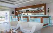 Bar, Cafe and Lounge 4 Princess Kyniska Suites