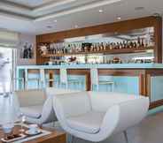 Bar, Kafe dan Lounge 4 Princess Kyniska Suites