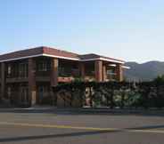 Bangunan 4 Rancho California Inn