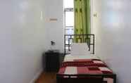 Kamar Tidur 6 NY Moore Hostel