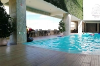 Swimming Pool Hotel Don Miguel