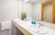 Toilet Kamar 7 Magaluf Strip Apartments